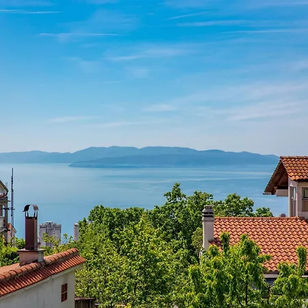 Pensjonat With A Parking Space - 24339 Rijeka