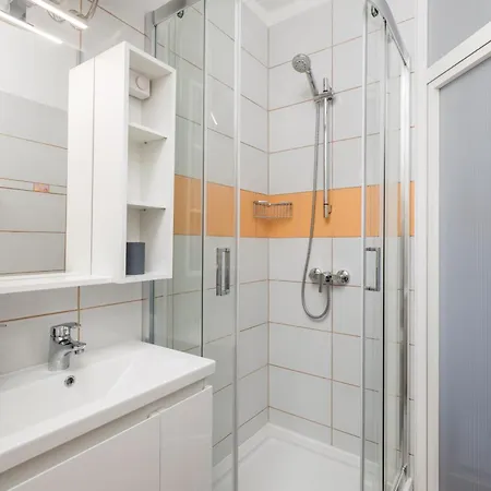 With A Parking Space - 24339 Pensiune