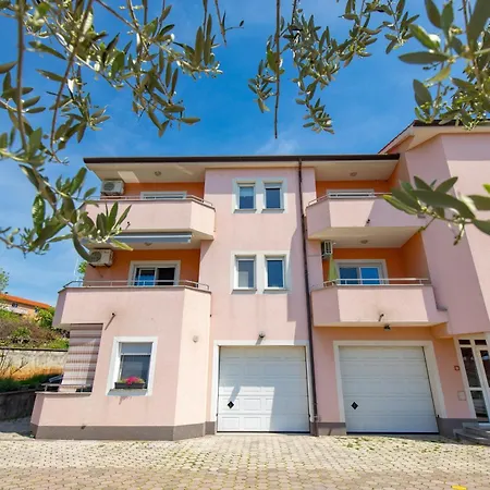 With A Parking Space - 24339 Guest house Rijeka